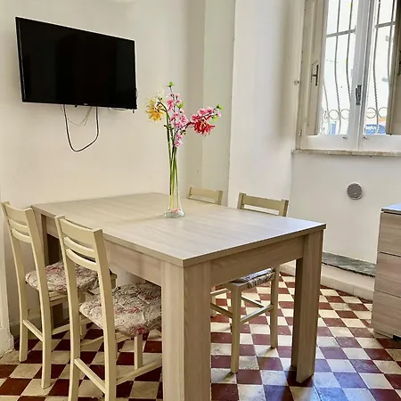 Holiday home Mono Giglio A *